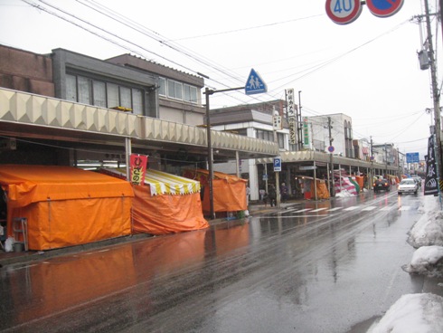 大町あめ市大盛況!_b0140235_22543232.jpg
