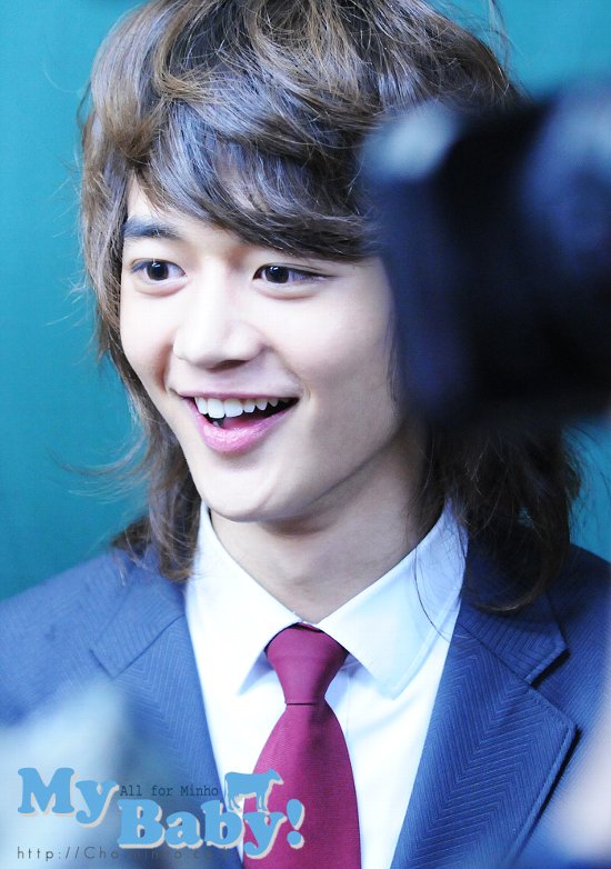 Minho \' High School Graduation Ceremony ② \' // 100210_e0080563_1552979.jpg