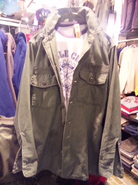 選べてますか?このシャツを(US,Armyユーティリティーシャツ)(マグネッツ神戸店)_c0078587_2056582.jpg