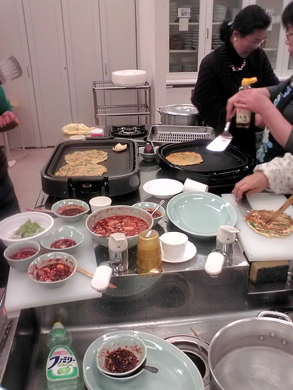 試食会とボランティア_f0050226_1192236.jpg