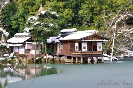 古都金沢散策～冬の「兼六園2010」 その弐_b0155692_20451656.jpg