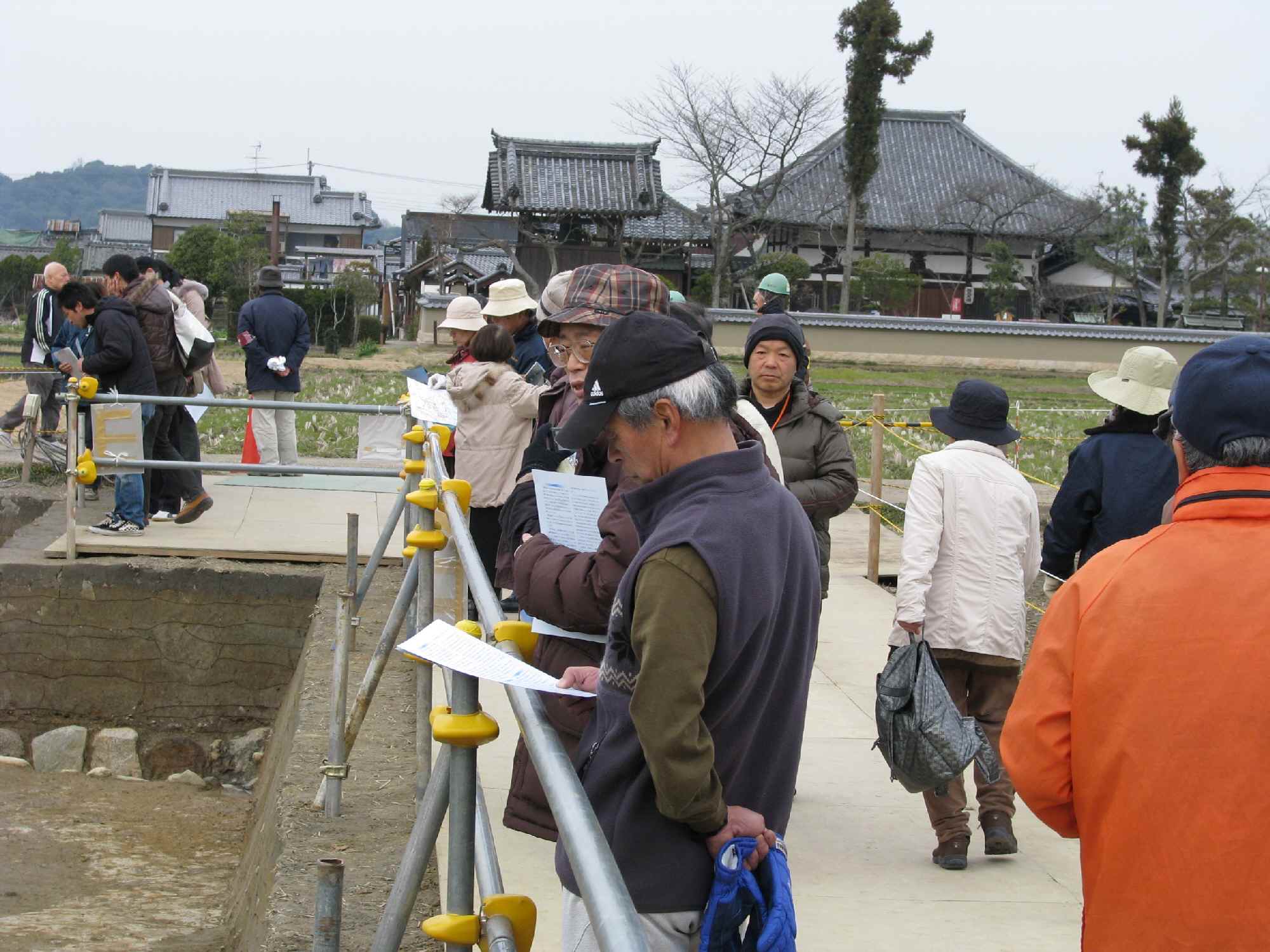 飛鳥京跡発掘調査報告会の報告_e0080110_22415186.jpg