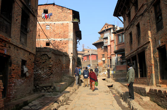 ネパールを歩く　8　バクタブルを歩く_e0048413_22295453.jpg