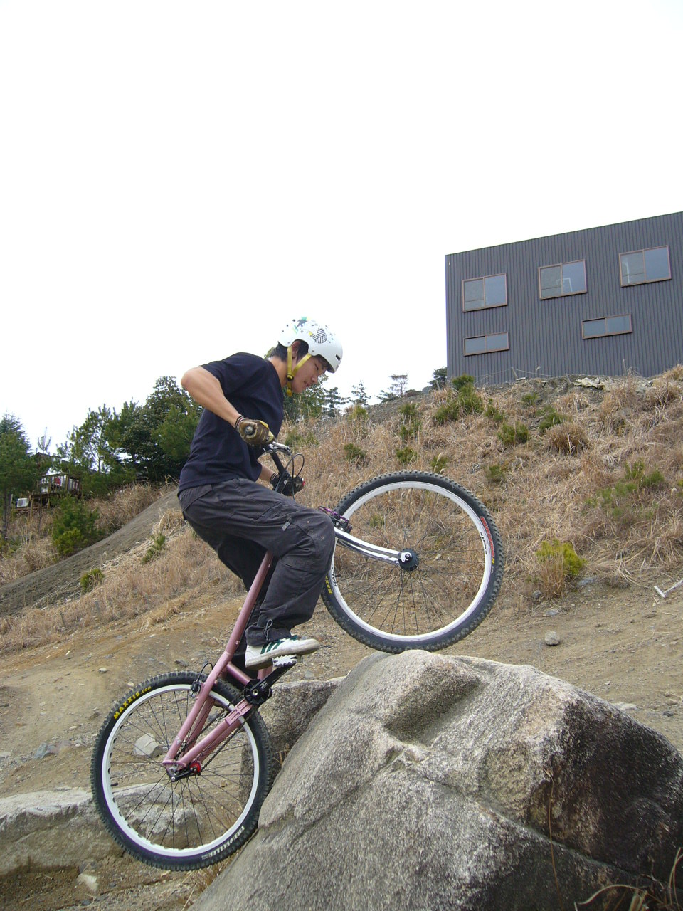 バイクトライアル チームキャラメル 初 練習会!!_b0133403_10185336.jpg