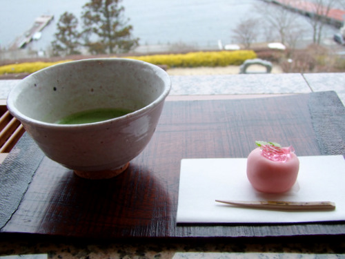「箱根スイーツコレクション2010 成川美術館ティーラウンジ季節風」_a0000029_0141325.jpg