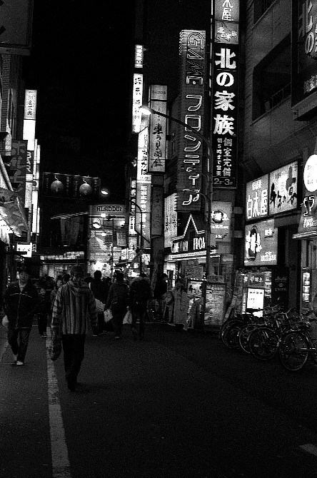 2010-2-18　西新宿　夜_c0136330_192362.jpg
