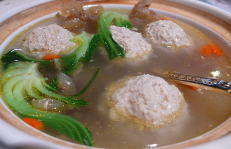 「牛筋入り鶏団子スープ」_e0148373_2121697.jpg