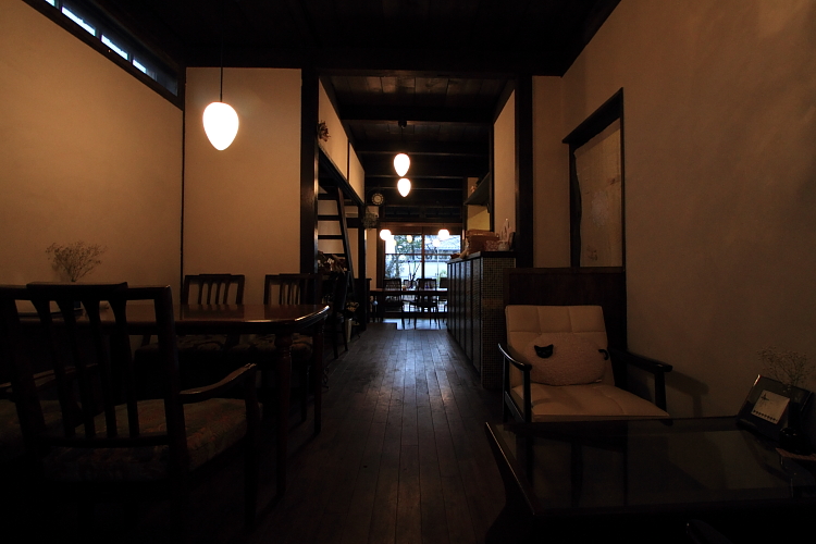 高桐院(大徳寺塔頭)_e0051888_22595286.jpg