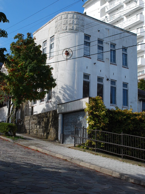 旧仁壽生命函館支店(建築家・関根要太郎設計作品？研究)_f0142606_1321720.jpg