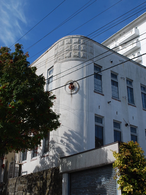 旧仁壽生命函館支店(建築家・関根要太郎設計作品？研究)_f0142606_14555343.jpg