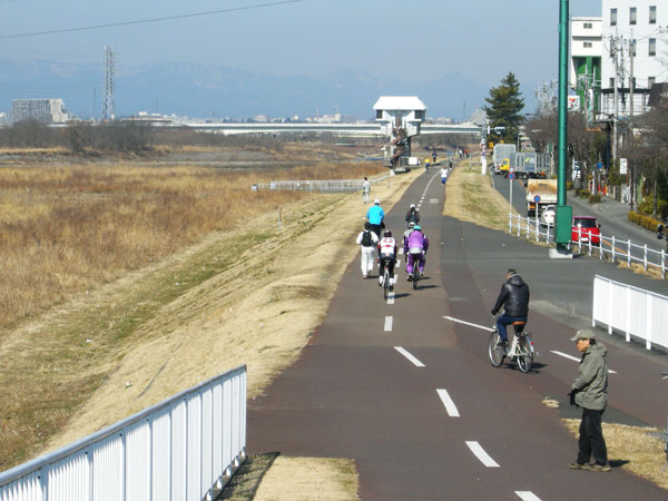 時速25kmの自転車通勤_e0123825_17401391.jpg