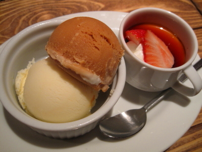 トリッパと豆と野菜の煮込み 【茅ヶ崎　小食堂 HALI HALI（ハリハリ）】_b0153224_2147456.jpg