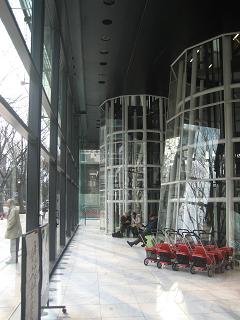 せんだいメディアテーク_d0105615_1931530.jpg