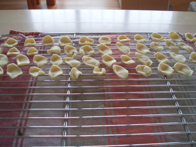 Orecchiette con cime de rapa_e0177330_3462124.jpg