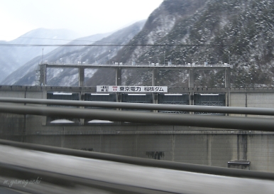 いざ・・高山・白川郷へ３・峠越えとカレーの謎_c0196414_20323241.jpg