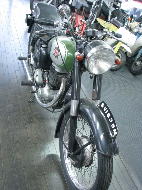 FOR SALE BSA C12 & BSA C15(レストアベース)_a0165898_0414064.jpg
