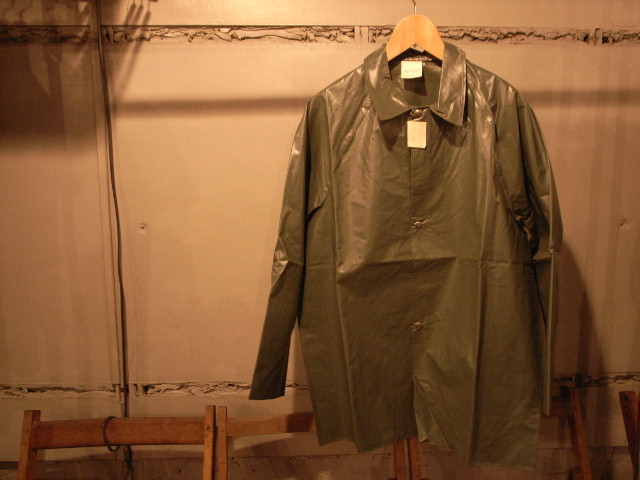 \"HERREBERRY RAIN COAT\"ってこんなこと。_c0140560_13333364.jpg