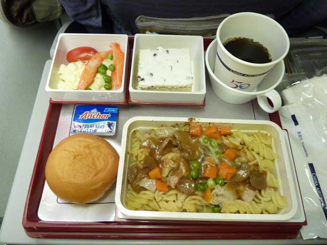 【台湾】　まずは機内食_b0182542_2014152.jpg