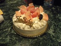 誕生日ケーキ_f0218407_17175035.jpg
