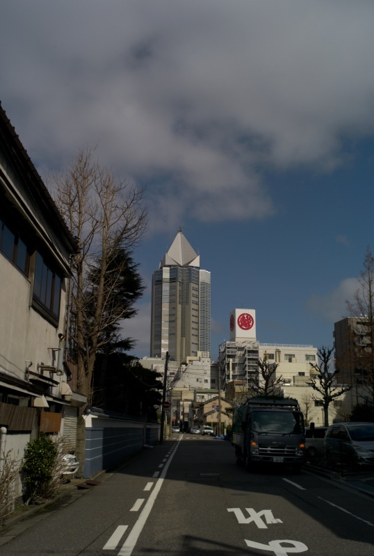 「キックオフミーティング」の前に、ドラカメさんと歩いた新潟_c0082800_22481335.jpg