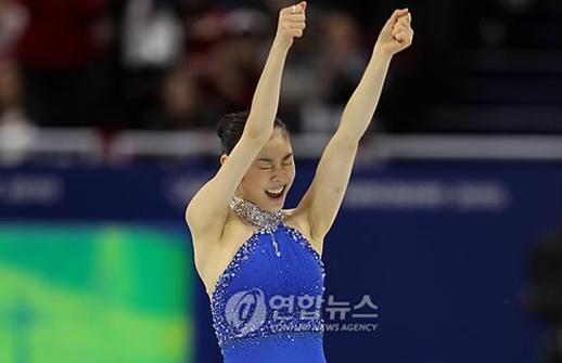 김연아에 무너진 일본의 \'\'피겨 자존심\'\' _b0119425_1322225.jpg