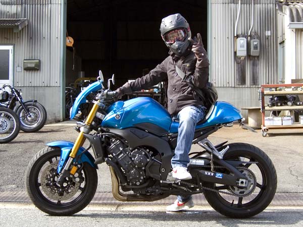 YAMAHA FZ1 Custom_e0182444_21492572.jpg