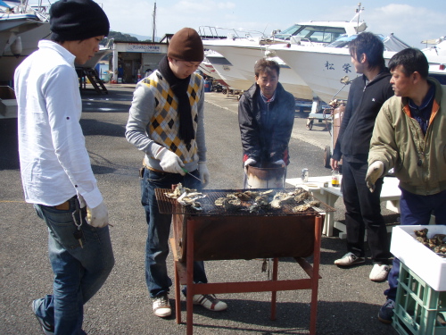 牡蠣焼き会ばしたばい_a0077071_1971611.jpg