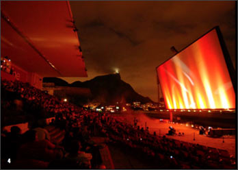 音楽と映画のイベント「Vivo Open Air」_b0103289_829088.jpg