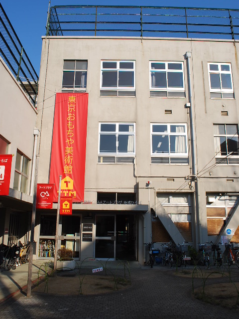 東京都新宿区立旧四谷第四小学校(昭和モダン建築探訪)_f0142606_1854811.jpg