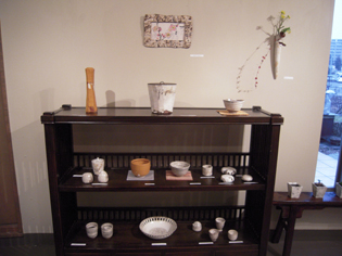 菊地 弘・赤萩はるい陶芸家夫婦二人展_e0109554_915332.jpg
