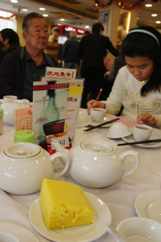 人気ランキング２位の店で飲茶三昧＠香港_e0144545_22171199.jpg