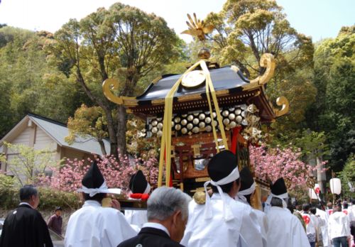 子安祭お稚児さん募集中_b0114209_1053878.jpg