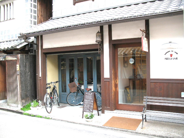 e0142927_0501283.jpg