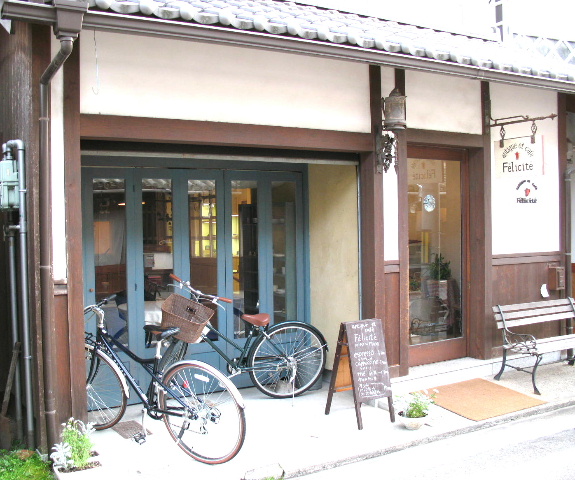 e0142927_0502769.jpg