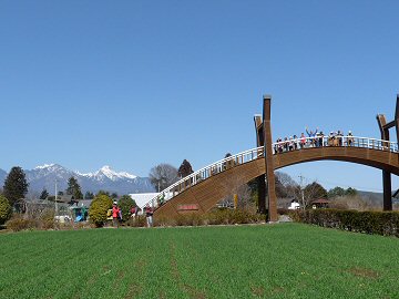 高根町・クラインガルテン_f0019247_23384416.jpg