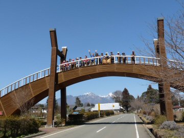 高根町・クラインガルテン_f0019247_2339386.jpg