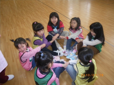 ３月４日　スギっ子巡回指導in第一ルンビニ園（年長）_e0127003_1745863.jpg