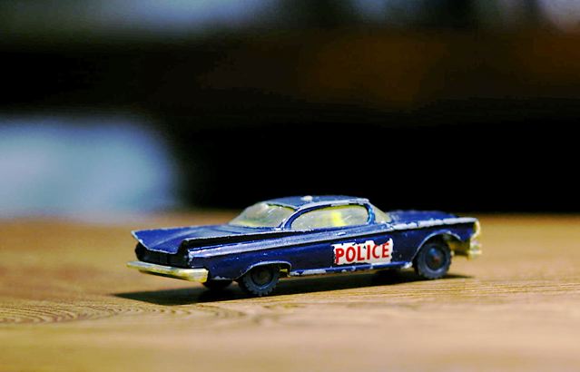 Husky Buick Electra Police Car _b0126317_2127825.jpg