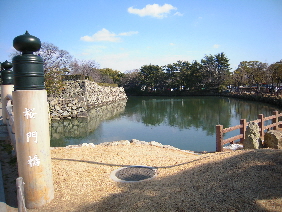 姫路城 <前編>_e0033570_1032896.jpg