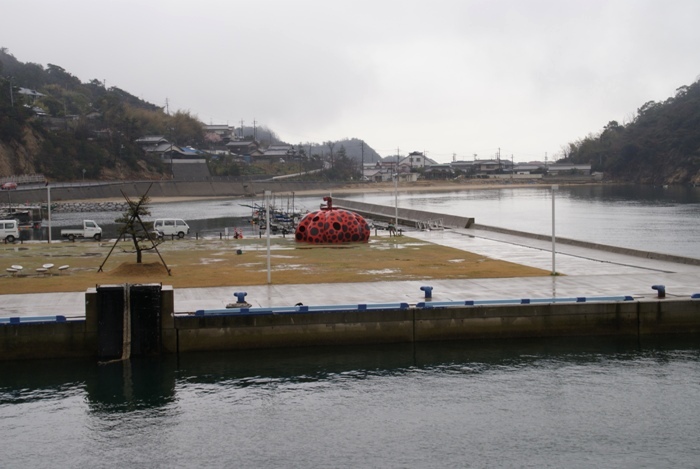 習志野から、てっきり岡山県と思ってた直島へ_c0022340_23175562.jpg