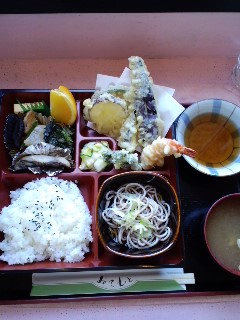 ランチ１００３０８幕の内定食_a0026413_124316.jpg