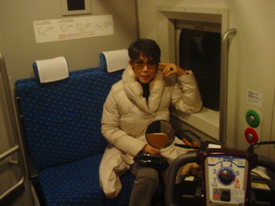 新幹線の多目的室で京へ_e0074955_22333567.jpg