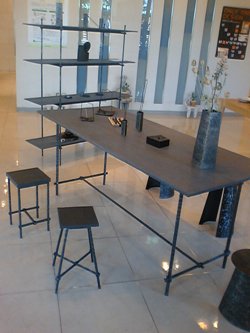 家具展示しています。_c0174370_1124067.jpg