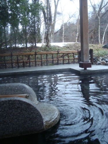 別邸<仙寿庵> スキーの後は 雪見酒_c0118352_1253945.jpg