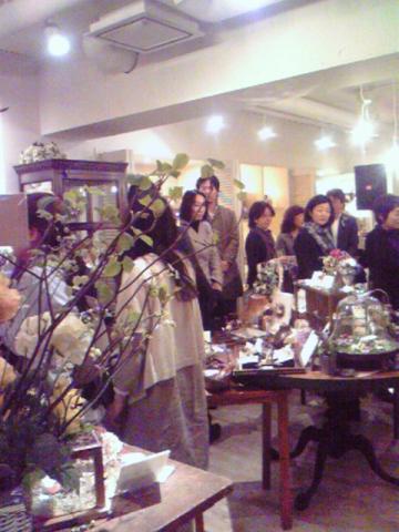 新しい取扱店のお知らせ(追記あります)_e0193358_3172576.jpg