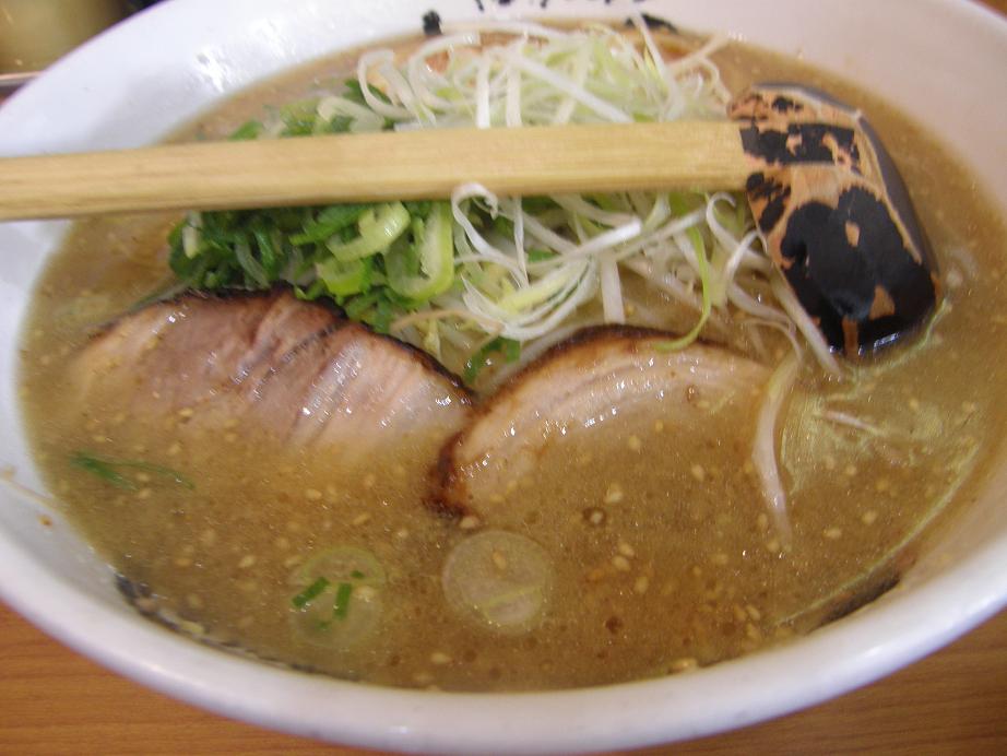 博多ラーメンげんこつ 川西店_c0118393_12551871.jpg
