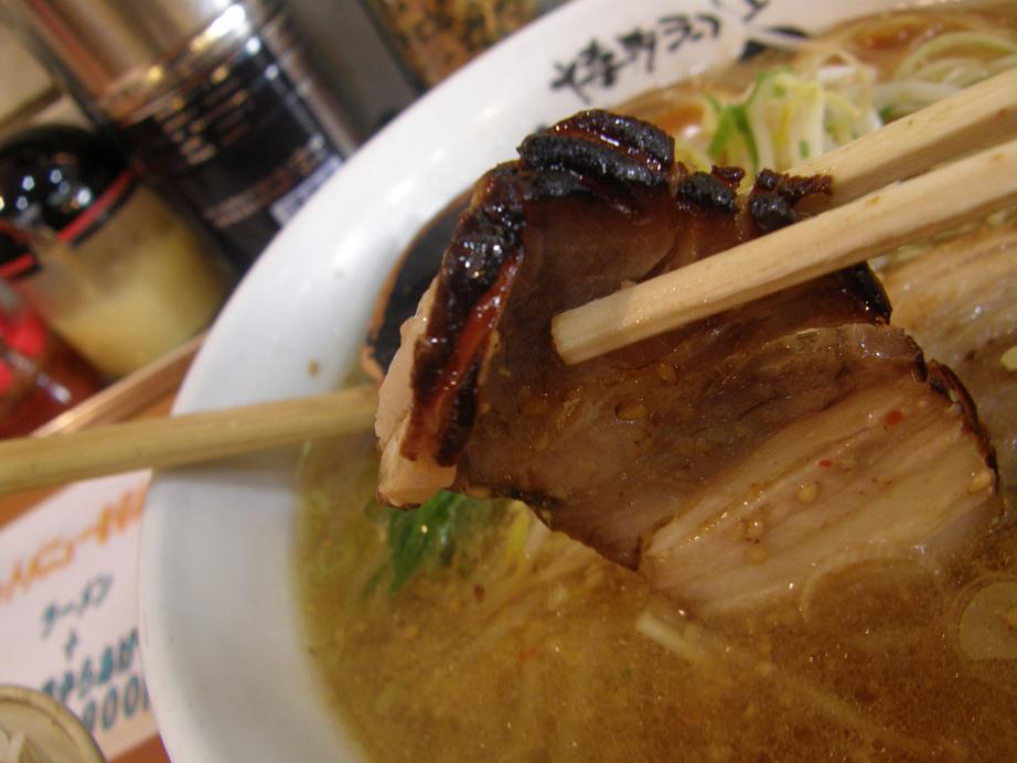 博多ラーメンげんこつ 川西店_c0118393_12575170.jpg