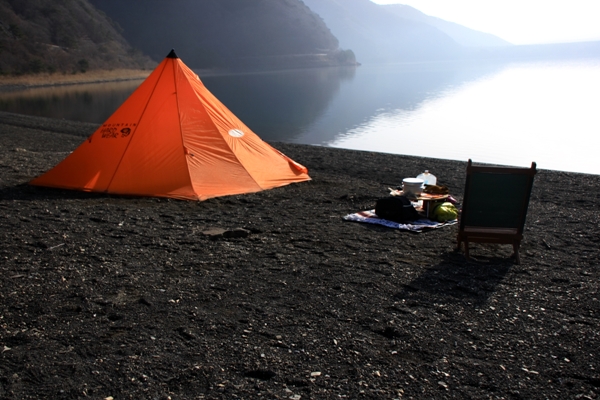 Late Winter Camp In Lake MOTOSU_c0228945_2058511.jpg