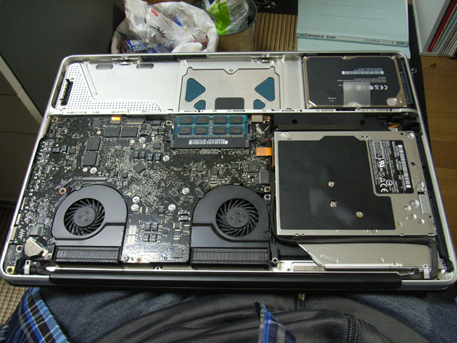 MacBookProからピーブ音が・・・_b0186200_13959.jpg