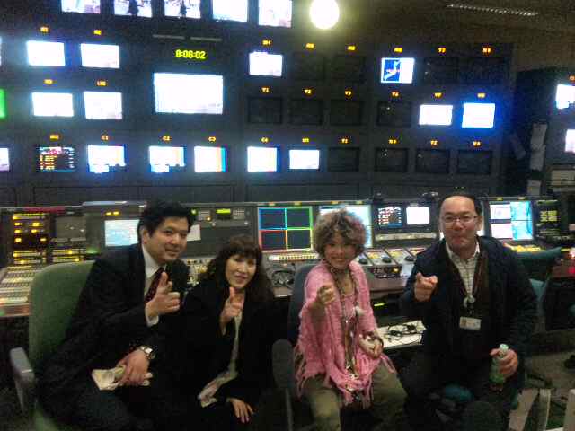 メ〜テレ見学 1 _f0115311_0382175.jpg